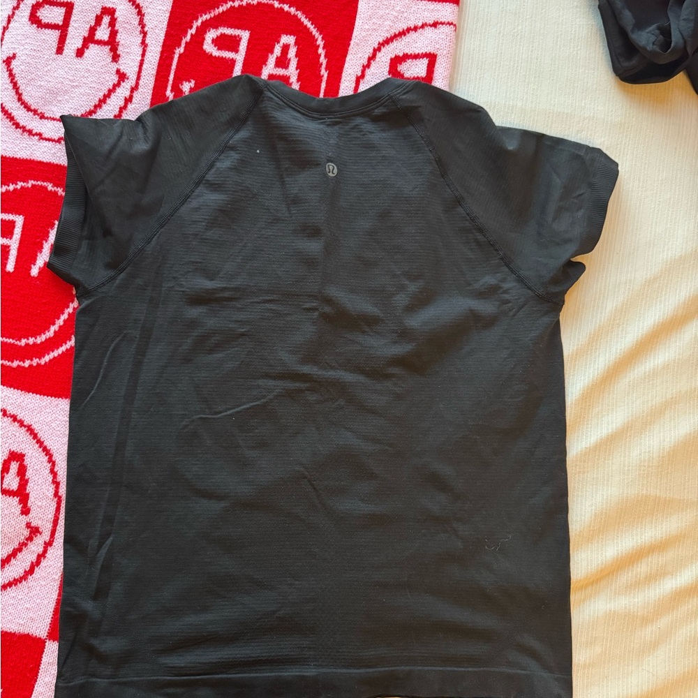 Lululemon Swiftly Tech Short Sleeve